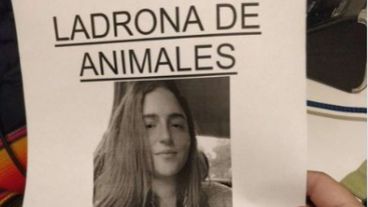 Un usuario compartió un supuesto cartel para escrachar a la joven que se llevó al perro.