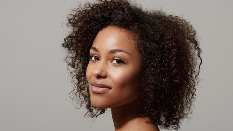 Por su gran volumen y velocidad de crecimiento, los retoques suelen realizarse en forma cuidadosa y seguida