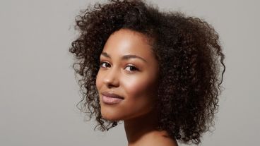 Por su gran volumen y velocidad de crecimiento, los retoques suelen realizarse en forma cuidadosa y seguida