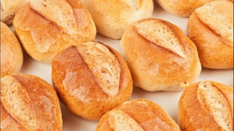 El pan, un poco más caro.