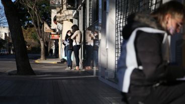 Las imágenes de los censistas haciendo su trabajo en Rosario este miércoles.