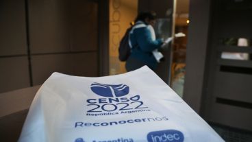 Las imágenes de los censistas haciendo su trabajo en Rosario este miércoles.