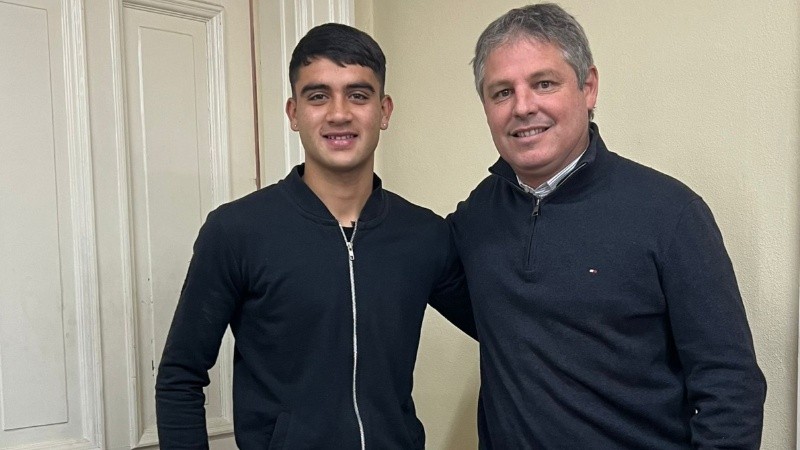 Facu Buonanotte con el concejal Federico Jolly