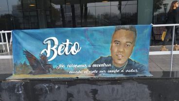 "Beto" González tenía 23 años y fue acribillado de doce tiros en la puerta de la casa un amigo.