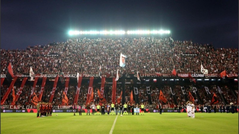 La inflación llegó al precio de los abonos a plateas y los hinchas se hicieron escuchar. 