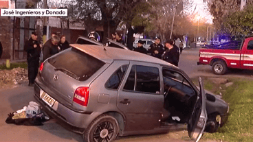 La pistola 22 y un celular, parte de lo secuestrado.