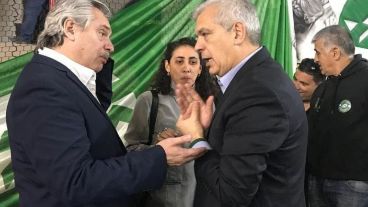 El presidente Fernández volvió a poner sobre la mesa el aumento de retenciones y su ministro Domínguez lo negó.