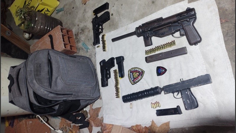 Las armas secuestradas a los detenidos.