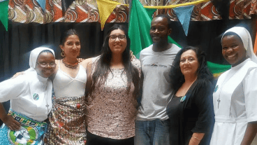 El jueves 9 de diciembre de 2021 hubo acto y después asado en la Asociación Civil de Tanzania.