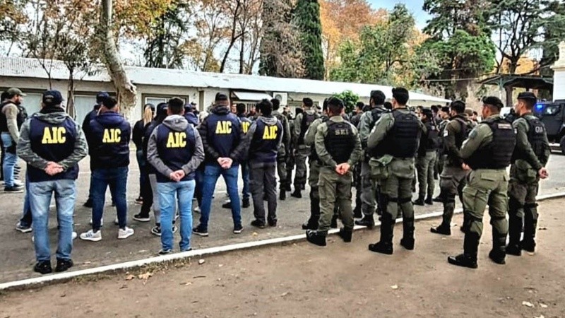 Los organismos antidrogas de la Gendarmería Nacional y la Agencia de Investigación Criminal de la Provincia realizaron seis nuevos allanamientos este sábado.