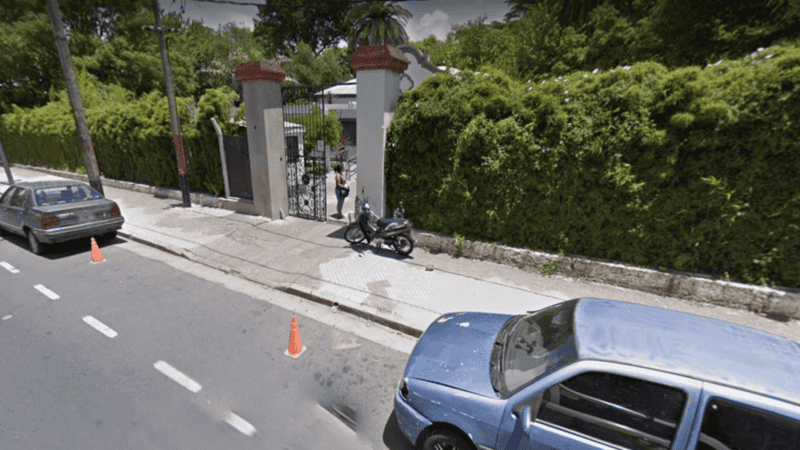 El Neuropático Rosario está ubicado en San Martín al 5800.