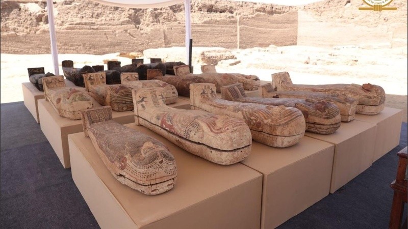 Loe elementos serán trasladados para su estudio y restauración al Gran Museo Egipcio de El Cairo.