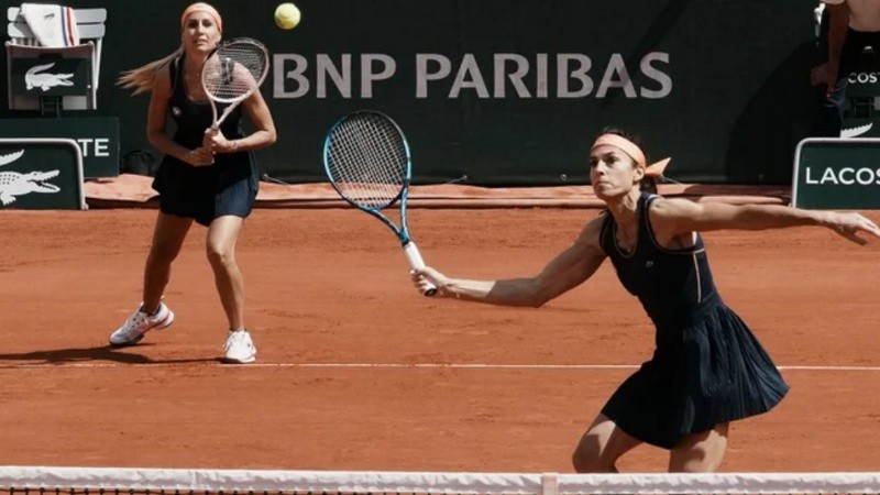 Sabatini y Dulko podrían llegar a la final si vencen a Iva Majoli y Mary Pierce.