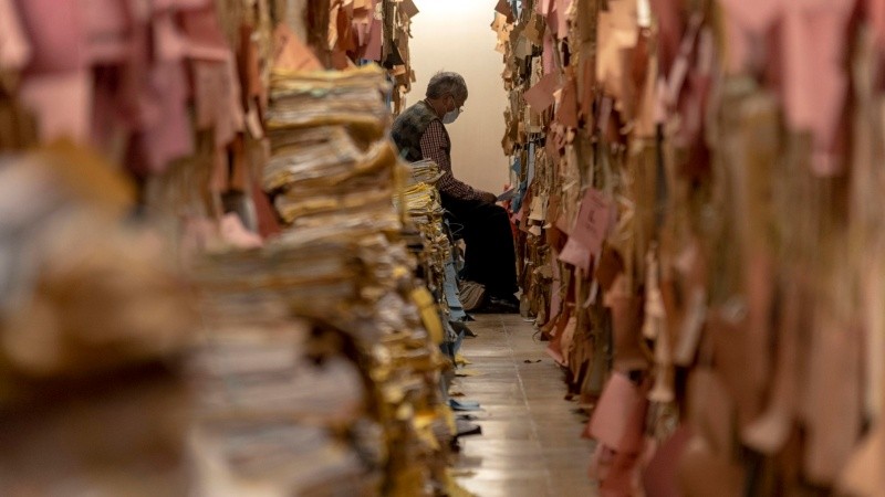 En los dos subsuelos del Archivo General hay más de 1,1 millón de expedientes.