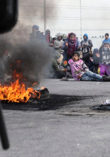 Un país no se hace con medio país