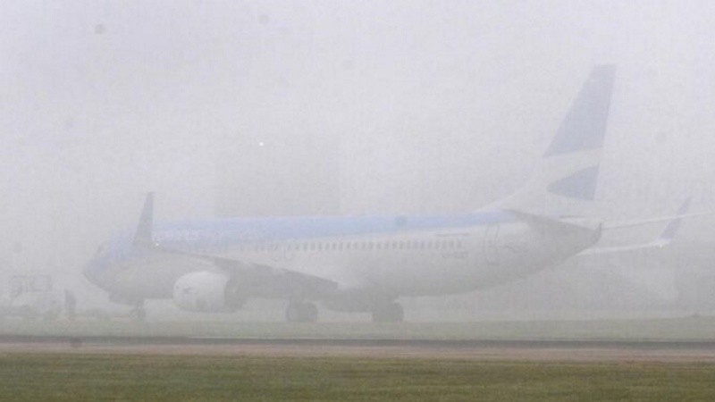Unos 20 vuelos resultaron con dificultades: algunos fueron demorados, otros desviados.
