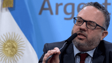 El off the record y la renuncia de Kulfas generaron una causa contra el gobierno.