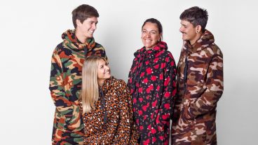 Múltiples diseños y colores se suman a esta propuesta oversized y sin género