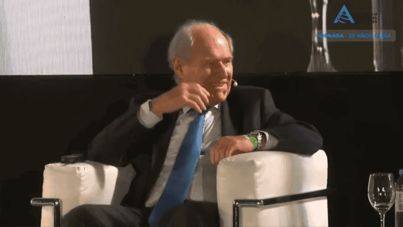 Broun en el foro por los 20 años de AEA.