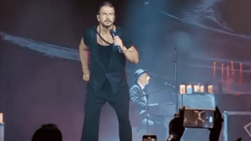 El cantante no podía creer lo que estaba viendo