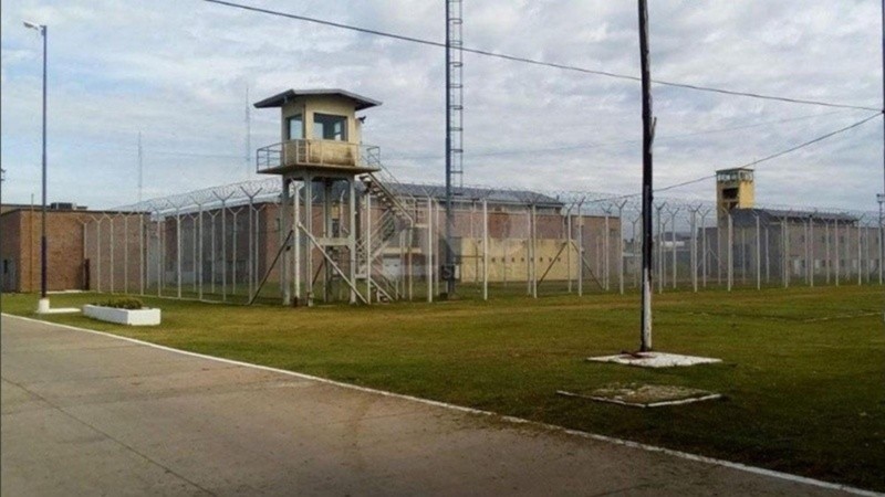 La prisión se ubica a unos 20 kilómetros de Rosario.