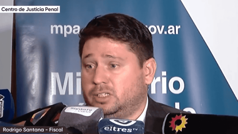 El fiscal Rodrigo Santana defendió la prisión de 90 días para los acusados.