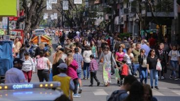 La iniciativa se repite con cada fecha especial, como una forma de estimular la actividad comercial de la ciudad.