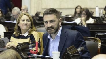 Estévez: "Carrió es parte de la explicación del desastre del país que tenemos"