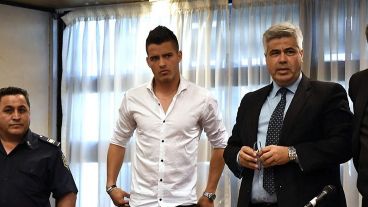 El ex futbolista de Independiente está detenido y permanecerá en esa condición.