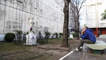 La entrevista con Rosario3 fue en el Paseo de los Ilustres de El Salvador.