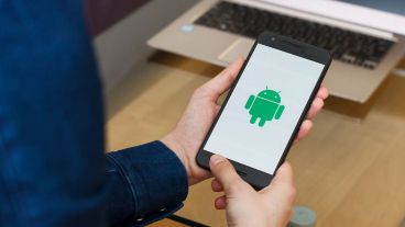 A través de estas apps maliciosas, los hackers roban información sensible a aquellos usuarios que las descargan.