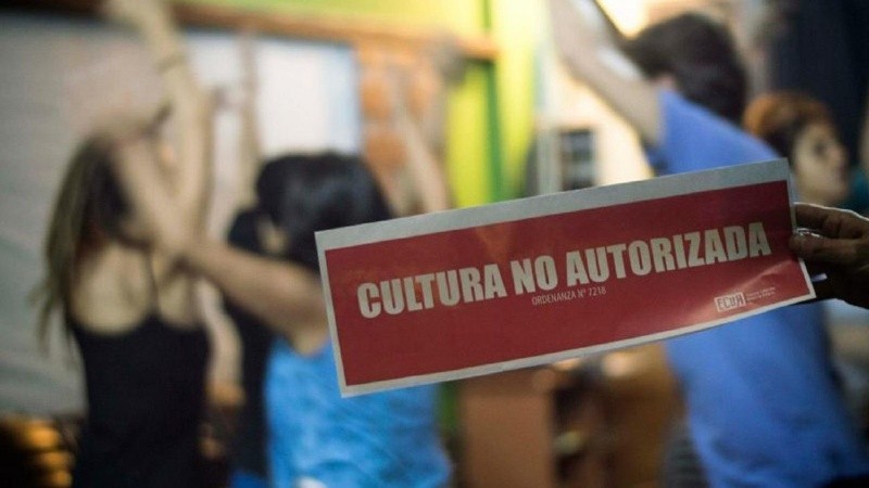 Tercera entrega de Adios Berlín, en busca de una salida a la crisis cultural.