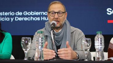 Corach: Nación toma medidas que atentan contra el federalismo".