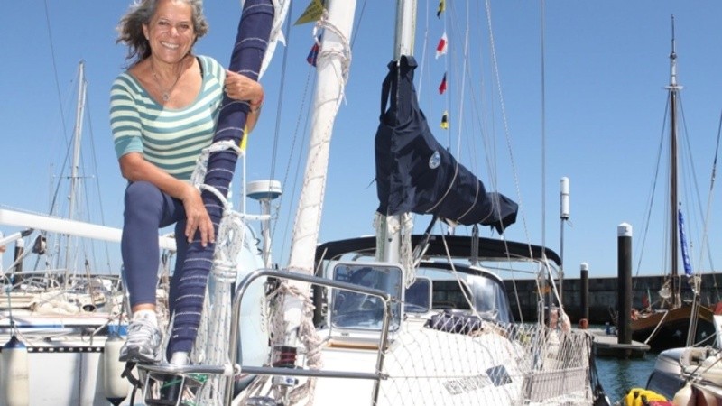 La mujer contó que al navegar adoptó la idea de que 