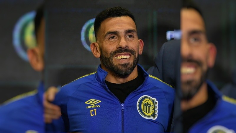 Carlitos Tévez fue presentado este martes y el viernes sale a escena por primera vez. 