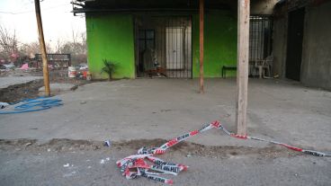 Las víctimas estaban cerca de la puerta de ingreso cuando fue el feroz ataque