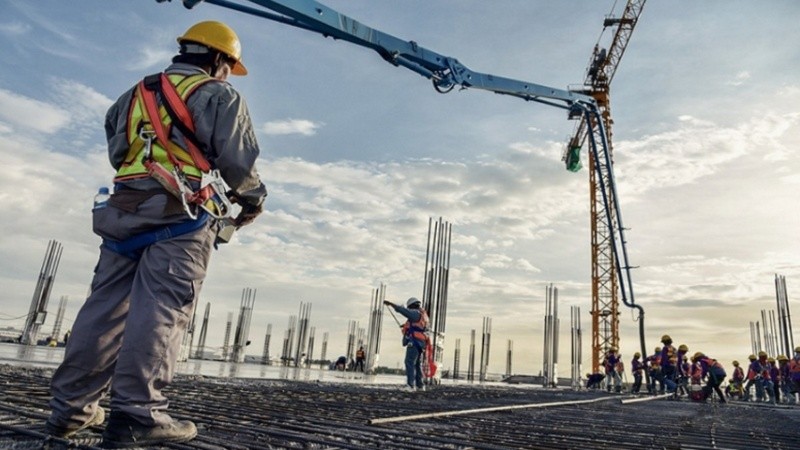 El desempleo refleja una baja de más de seis puntos porcentuales respecto del pico de 13,1%, alcanzando en el segundo trimestre de 2020.