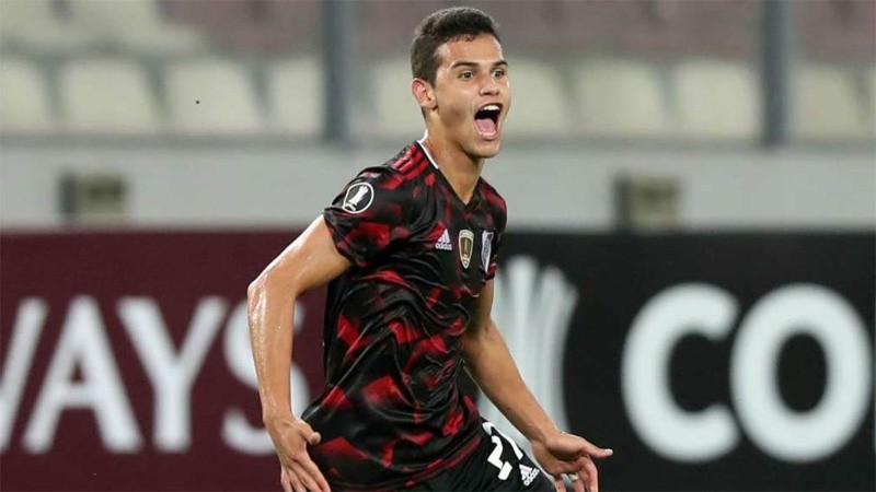 Cristian Ferreira fue campeón en Colón de Santa Fe y ahora llega al rojinegro rosarino.