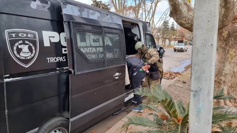 Uno de los detenidos fue aprehendido en la localidad de Bigand,