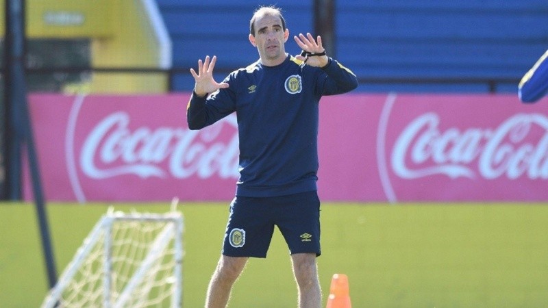 El ex de Central ahora deberá enfrenar a sus ex dirigidos. 