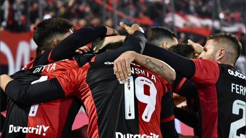 La Lepra es el único líder del certamen y arrastra un invicto de cinco partidos.