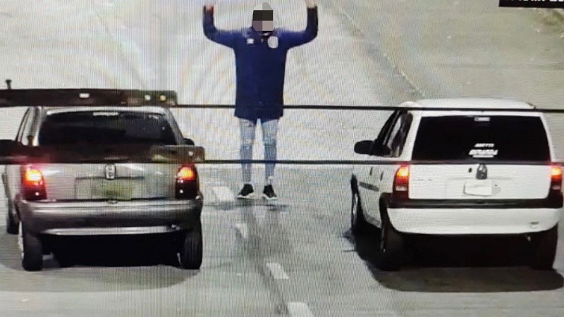 Los vehículos fueron identificados mediante las cámaras de videovigilancia.