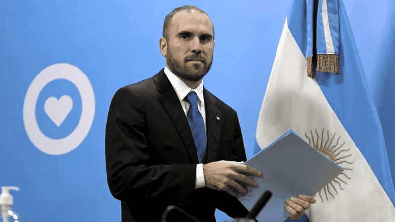 Mientras Cristina hablaba, Guzmán publicó su carta de renuncia de siete páginas.