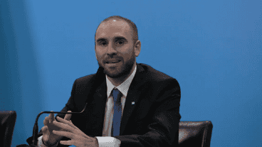 El exministro comunicó su renuncia al cargo este sábado.