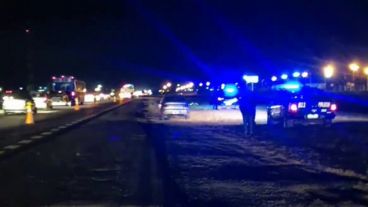 El operativo se mantenía hacia la noche.