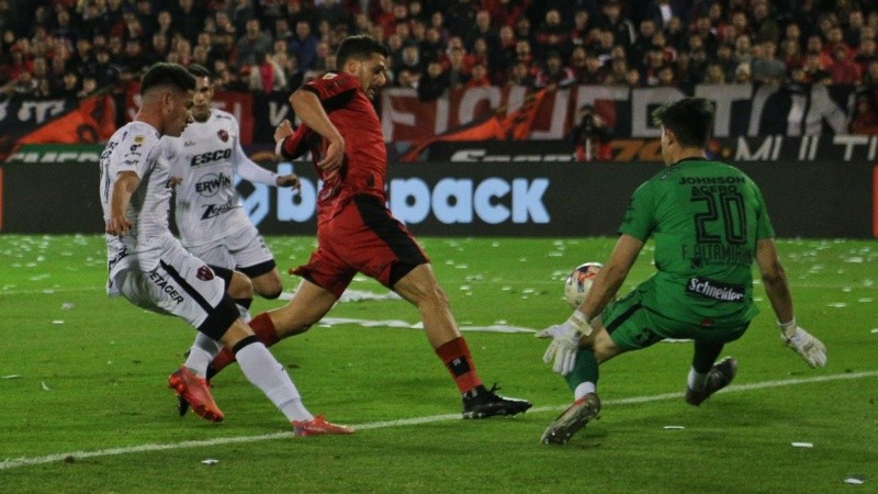 García estuvo cerca de anotar en el primer tiempo.