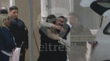 El momento de la salida de Priscila  Denoya de la cárcel.