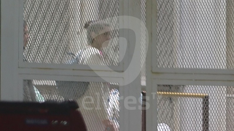 El momento de la salida de Priscila Denoya de la cárcel.