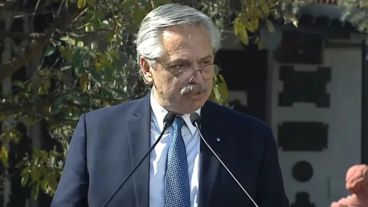 El Presidente encabezó el acto por el 206 aniversario de la Independencia.