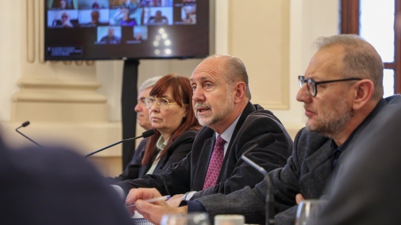 Son cosas que se pueden resolver sin necesidad de decirle «mentiroso» al gobernador”, lamentó.